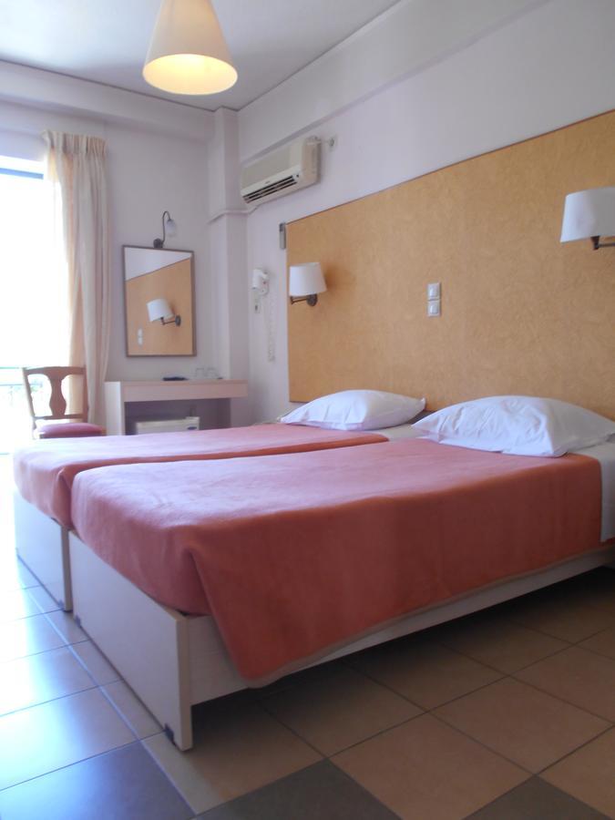 Galaxy Hotel Pylos Exterior photo
